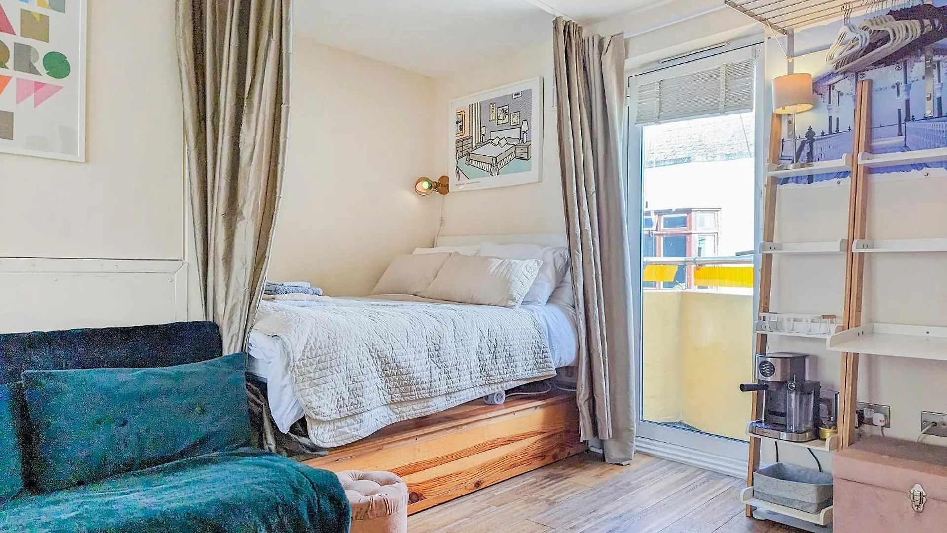 Little Western Studio - By Brighton Holiday Lets